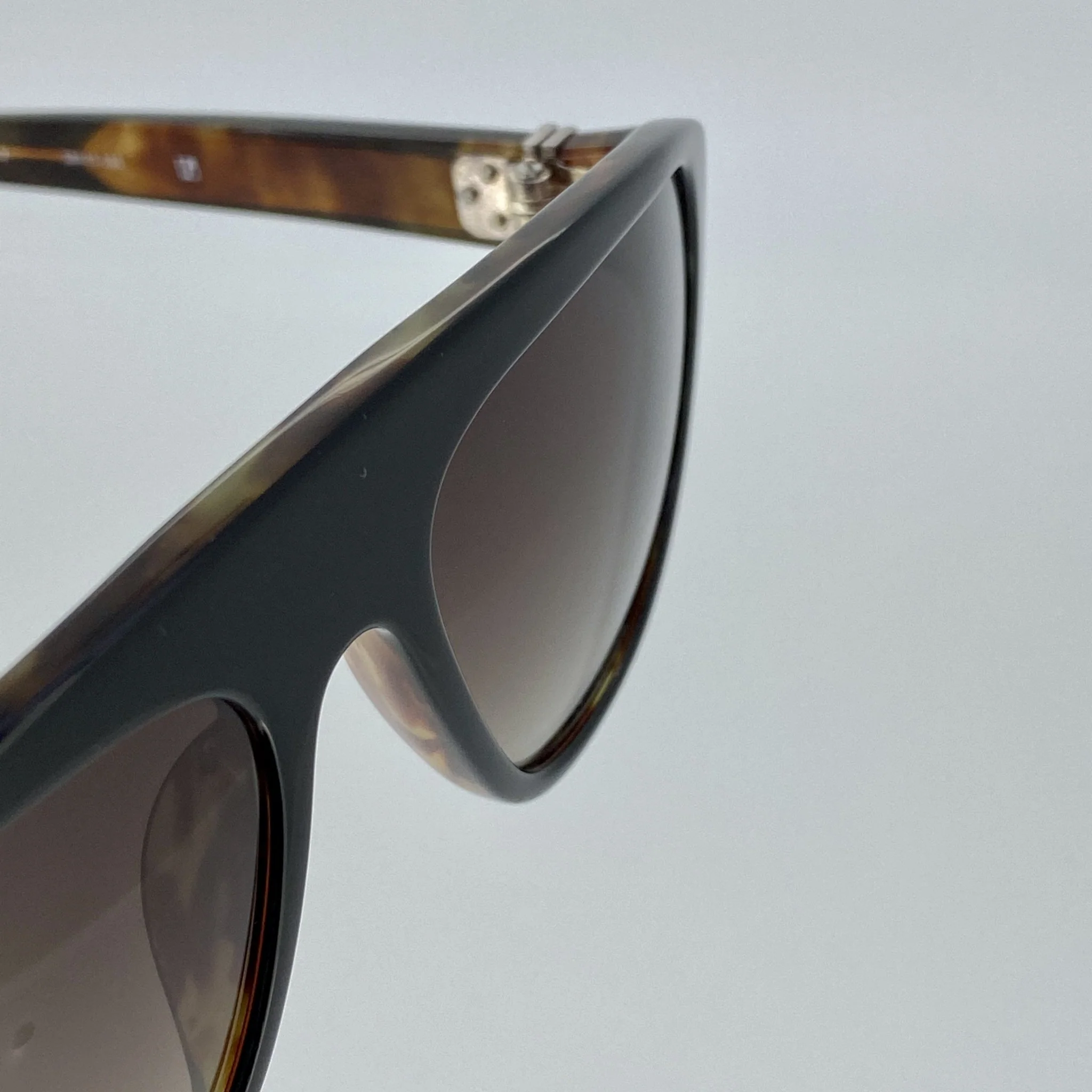 Ann Demeulemeester Sunglasses Flat Top Black and Brown Graduated - Image 18